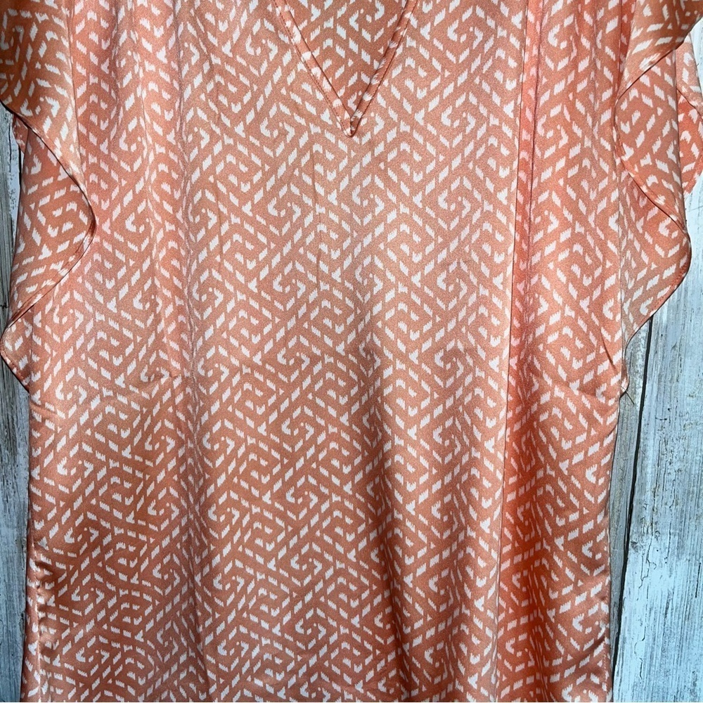 White House Black Market Peachy Flutter Sleeve Blouse - Picture 3 of 6